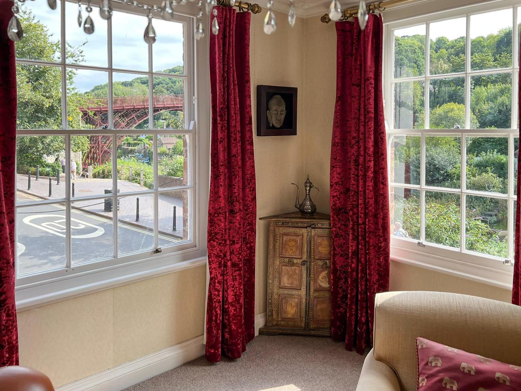 1 Severn Bank * Ironbridge